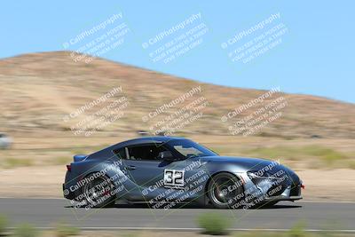 media/Oct-01-2022-Team Topak Racing (Sat) [[f860fb51be]]/2-Inter Low 2/session 2 turn 11/
